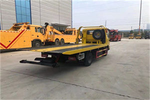 山阴非事故拖车